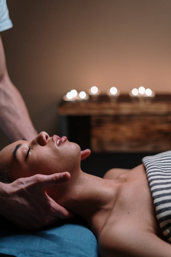 Explorez les plaisirs de paris : guide des massages sensuels